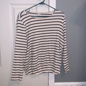 Old Navy top